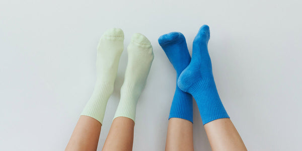 Mintgrüne und Blaue Socken